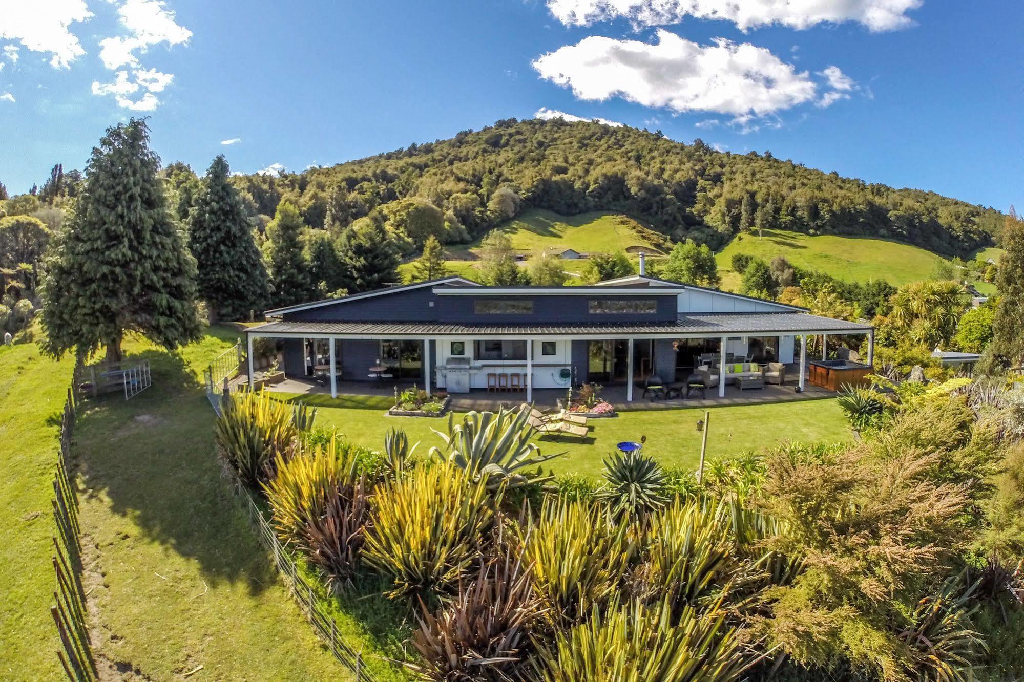 City Lights Boutique Lodge Rotorua Exterior photo