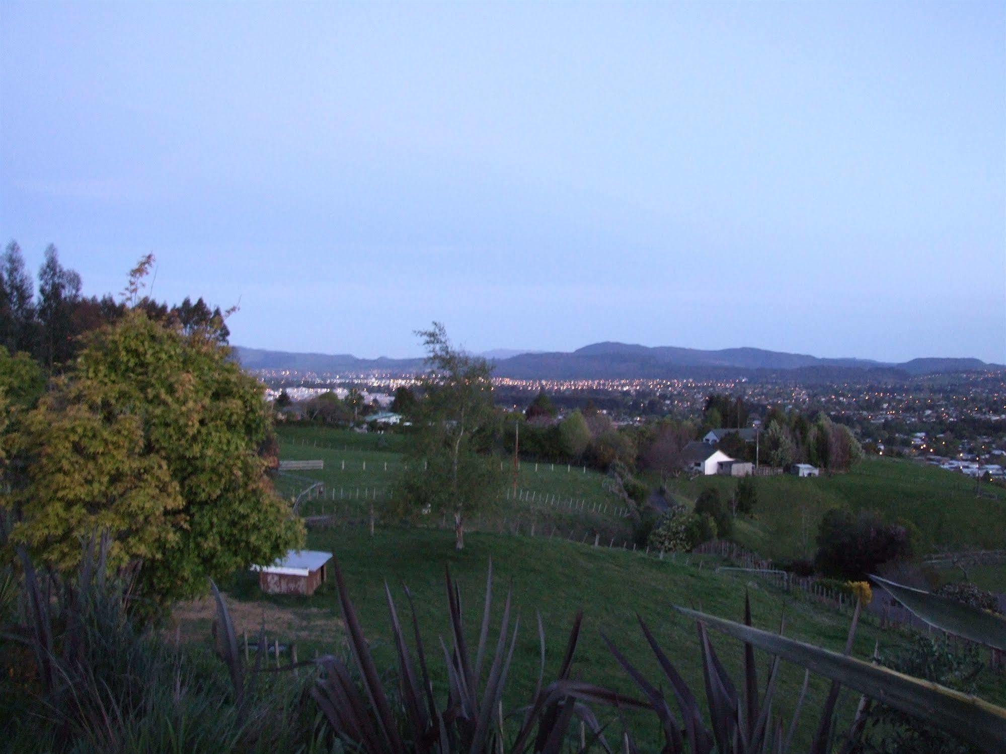 City Lights Boutique Lodge Rotorua Exterior photo